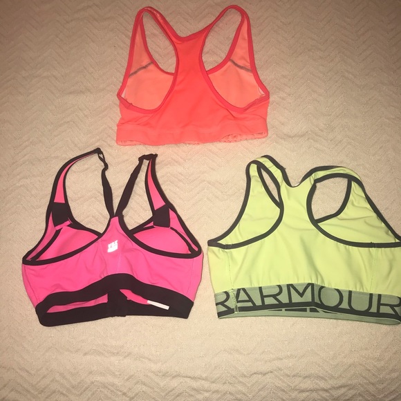 Sports bras - Picture 2 of 2